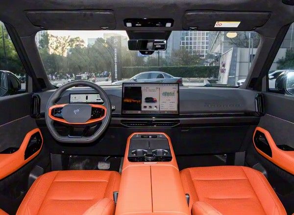 全新中型SUV全新福特智趣烈马上市价格参数配置