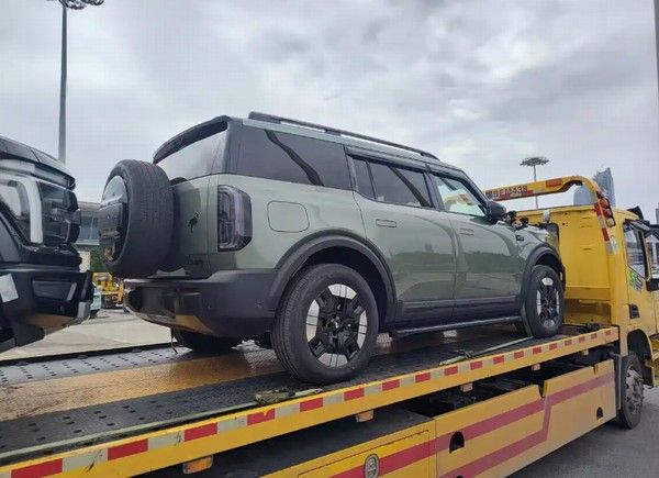 全新中型SUV全新福特智趣烈马上市价格参数配置