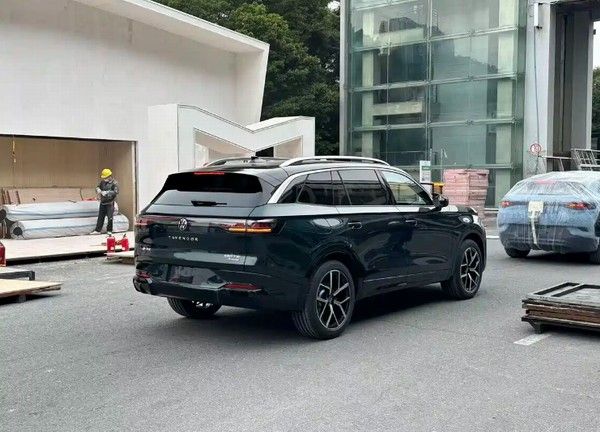 新款大众揽巡新外观设计最新EA888 Evo5发动机