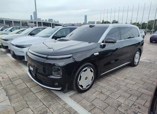 旗舰大型SUV零跑D19新车或于2026年预售并上市