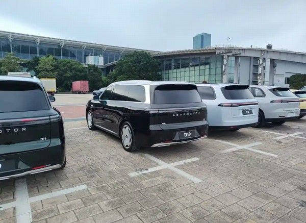 旗舰大型SUV零跑D19新车或于2026年预售并上市