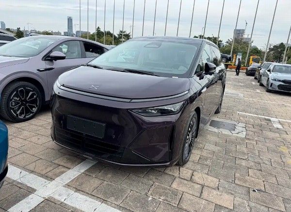 小鹏X9增程版图片新车11月20日上市价格参数配置