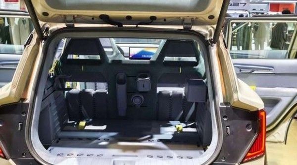 起亚2025广州车展首发EV5WKNDR中文命名探享者