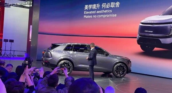 AUDI E SUV概念车首发量产版本计划2026年上市