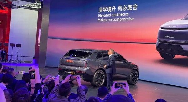 AUDI E SUV概念车首发量产版本计划2026年上市