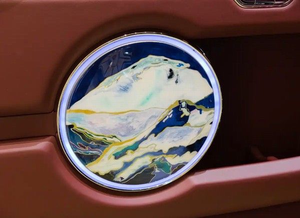 红旗金葵花国礼“丹霞”主题定制版公布售价718万