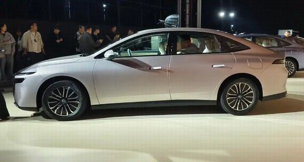 东风日产N6上市时间官方披露将于12月1日正式上市