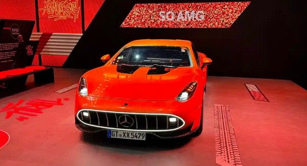 梅赛德斯-奔驰AMG GT XX性能版橙色涂装参数配置