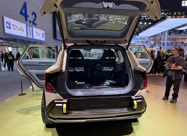 起亚全新力作EV5 Weekender(探享者)全球首发