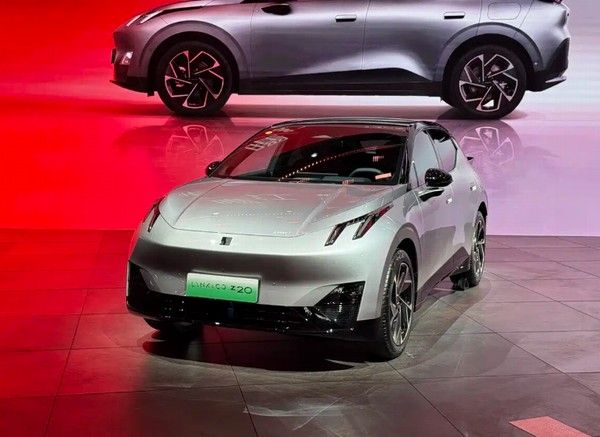 领克品牌旗下紧凑型SUV领克Z20曜红版正式上市价格