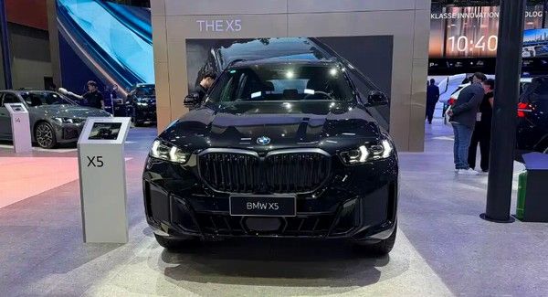 2026款宝马X5亮相新车11月20日上市价格参数配置