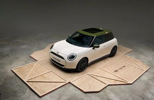 电动MINI COOPER PAUL SMITH设计师款专属颜色