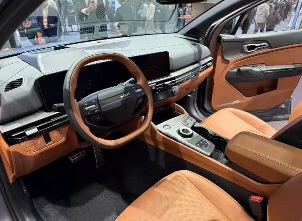 新款起亚狮铂拓界将亮相新车将于2026年正式上市