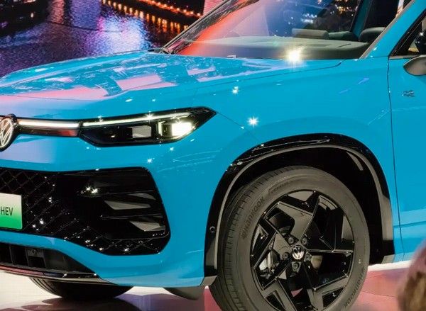 一汽-大众全新探岳L PHEV正式亮相插混价格参数配置