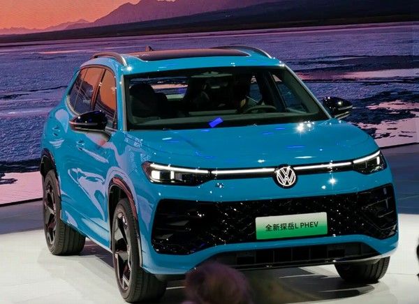 一汽-大众全新探岳L PHEV正式亮相插混价格参数配置