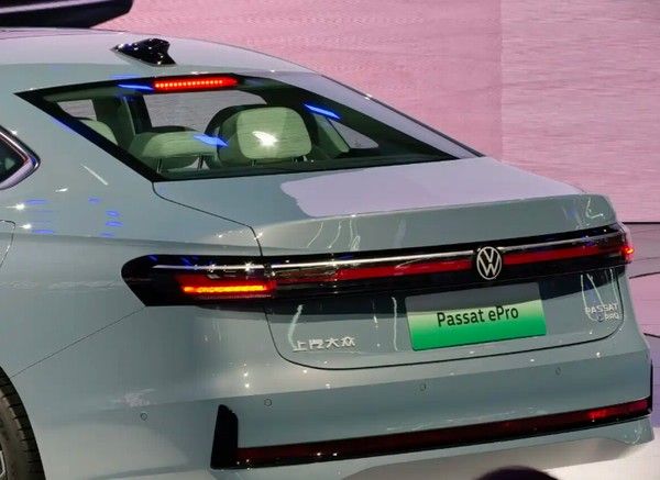 上汽大众帕萨特epro亮相采用全新一代PHEV平台