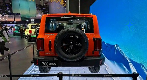 坦克300极地版亮相被授予中国南北极考察选用产品