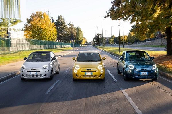 菲亚特新款500Hybrid小车提供三门掀背版和敞篷版