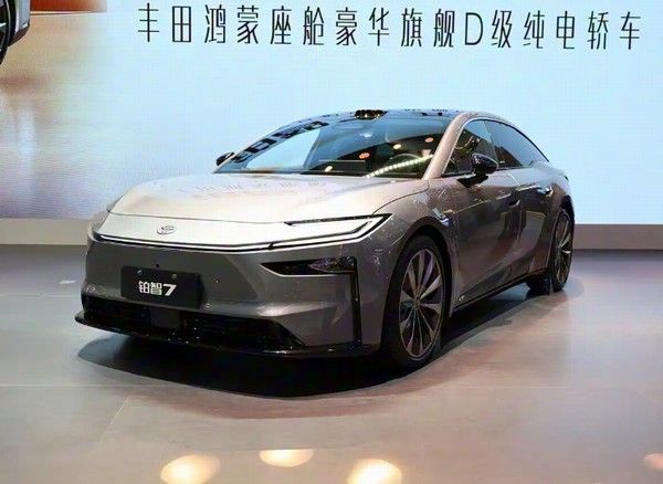 丰田中大型轿车铂智7将于2026年3月份完成上市