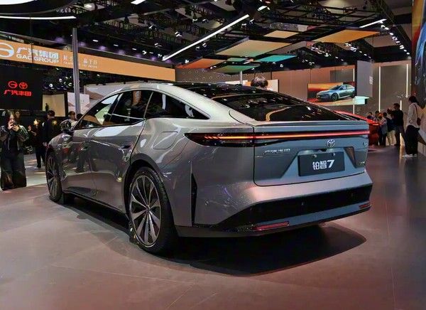 丰田中大型轿车铂智7将于2026年3月份完成上市