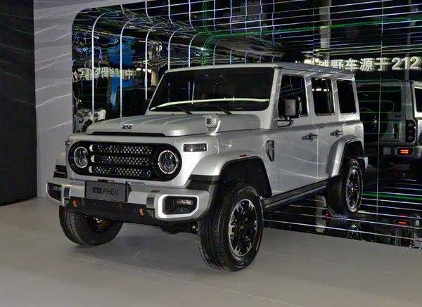 全新212 T01 PHEV紧凑型SUV将于2026年上市