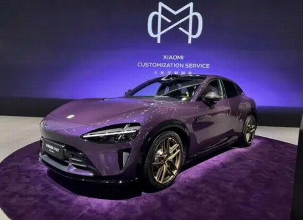 小米YU7Max版的专属定制车色“紫水晶”百款定制色