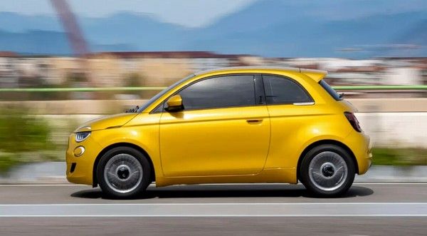 全新菲亚特500混动版曝光动力信息敞篷版和硬顶版