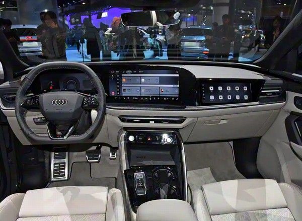 全新奥迪Q5L新车将在12月内完成上市加长125mm