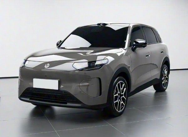 零跑A10上市时间将在2026年上市交付价格参数配置