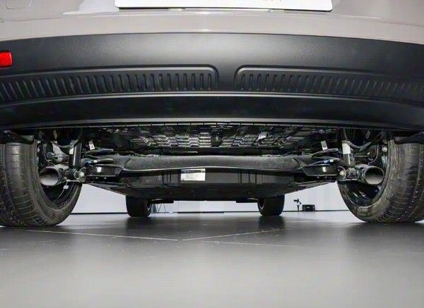 零跑A10上市时间将在2026年上市交付价格参数配置