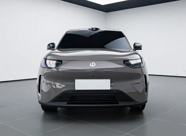 零跑A10上市时间将在2026年上市交付价格参数配置