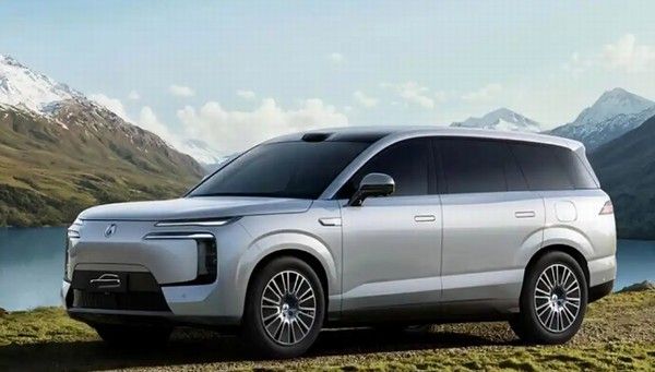 比亚迪大型suv将亮相超5.2米车长续航里程1200km