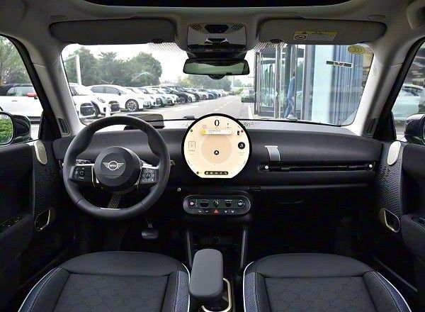 限量40台电动MINI COOPER子夜黑特别版上市价格