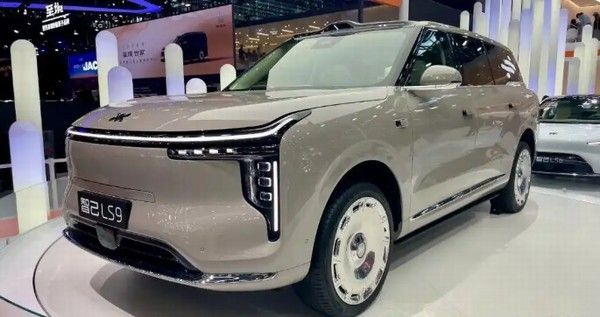 上汽旗舰大六座LS9和新一代LS6现场下订现车立提