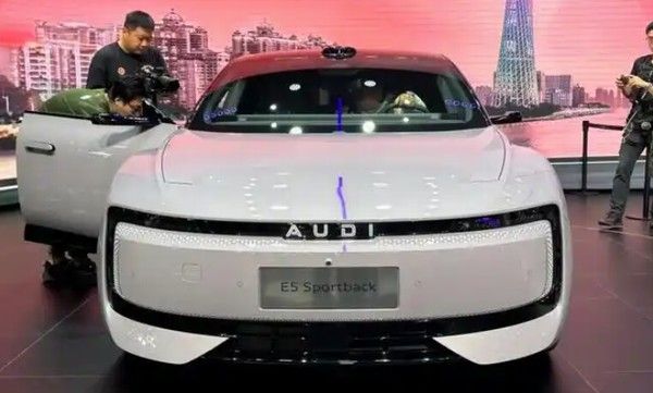奥迪E5 Sportback钦定性能quattro型上市价格参数配置
