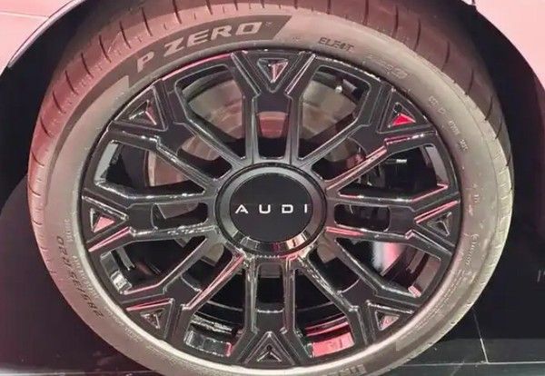 奥迪E5 Sportback钦定性能quattro型上市价格参数配置