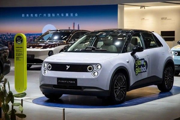 萤火虫突破3万右舵版本即将登陆新加坡和泰国市场