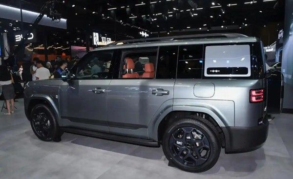 家用硬派越野车推荐5座车方程豹钛7成家用硬派新宠