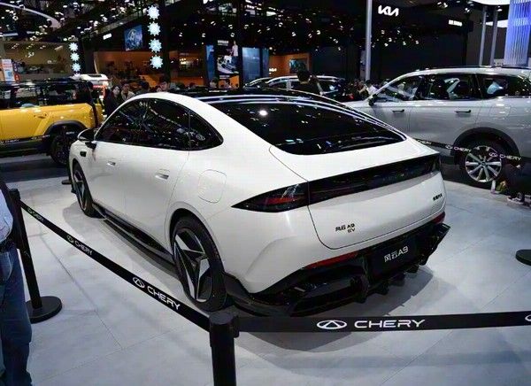 奇瑞风云A9 EV量产版价格参数配置将2026年上市