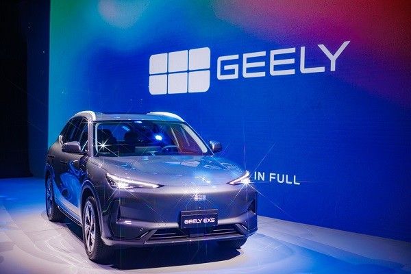 吉利汽车巴西车展纯电车型Geely EX5和Geely EX2