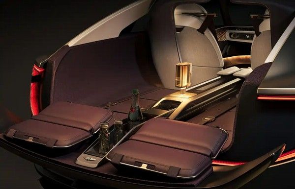 宾利首款纯电动汽车将于2026年发布价格参数配置