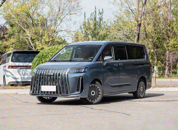 北京汽车全新中大型MPV锐胜M8将于12月5日上市