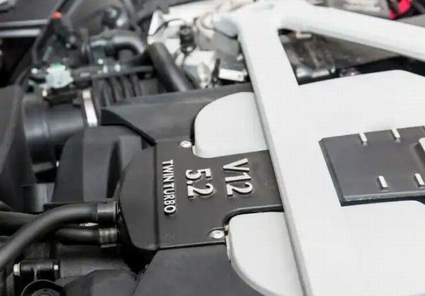 阿斯顿·马丁Valhalla量产版插混超级跑车限量999台