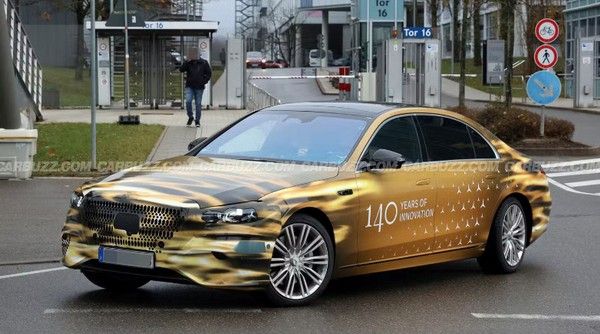 梅赛德斯-奔驰S级轿车原型车路测计划2026年推出