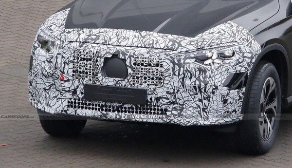 梅赛德斯-奔驰燃油版GLC SUV及轿跑版原型车测试