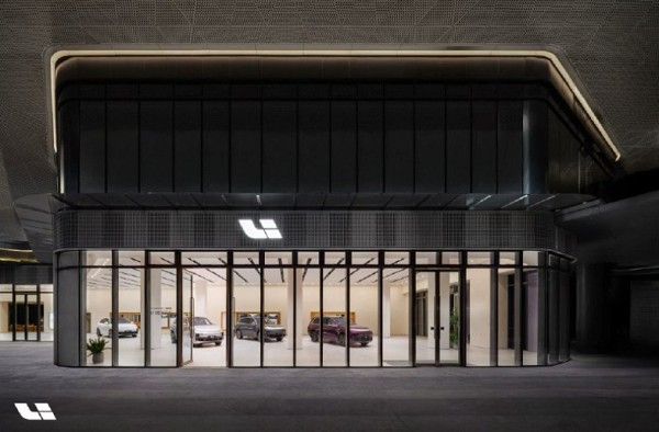 理想俄罗斯市场公布L6、L7、L9系列车型官方价格