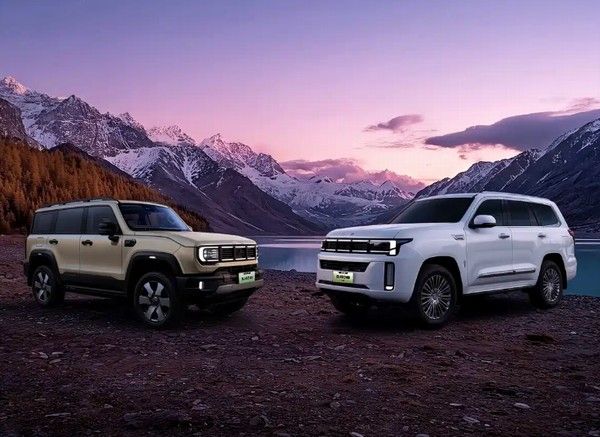 中大型SUV北京越野BJ60增程行政版上市价格参数