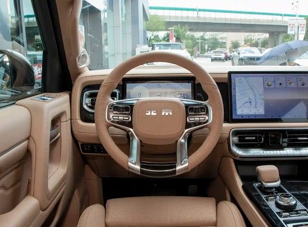 中大型SUV北京越野BJ60增程行政版上市价格参数