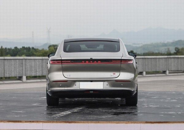 岚图追光L预售价定档12月10日将正式上市价格参数