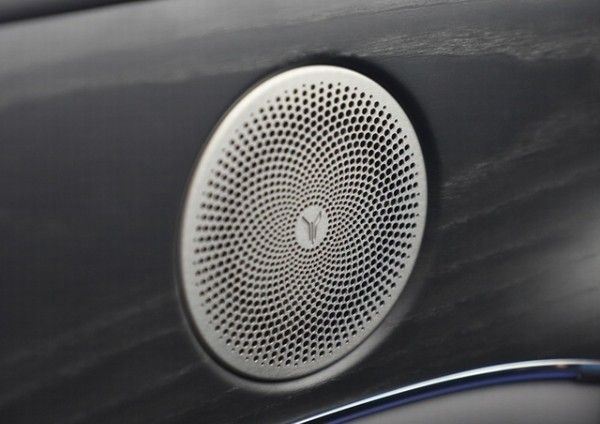 岚图追光L预售价定档12月10日将正式上市价格参数